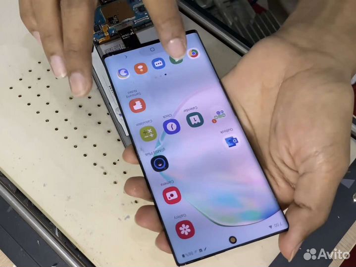 Стекло с Заменой Samsung Note 10 / 10 Plus