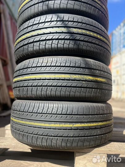 Yokohama dB Decibel E70B 215/55 R17