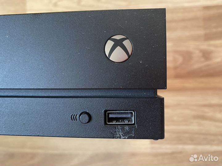 Xbox one X 1TB