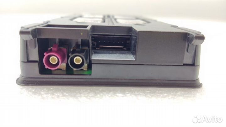 Блок беспроводной зарядки Audi Q8 4MN dhxa 2019