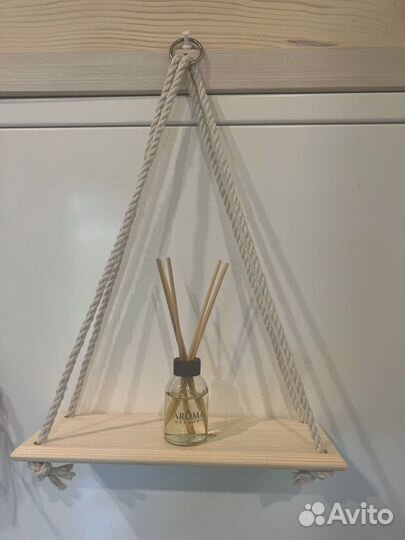 Полка настенная навесная новая