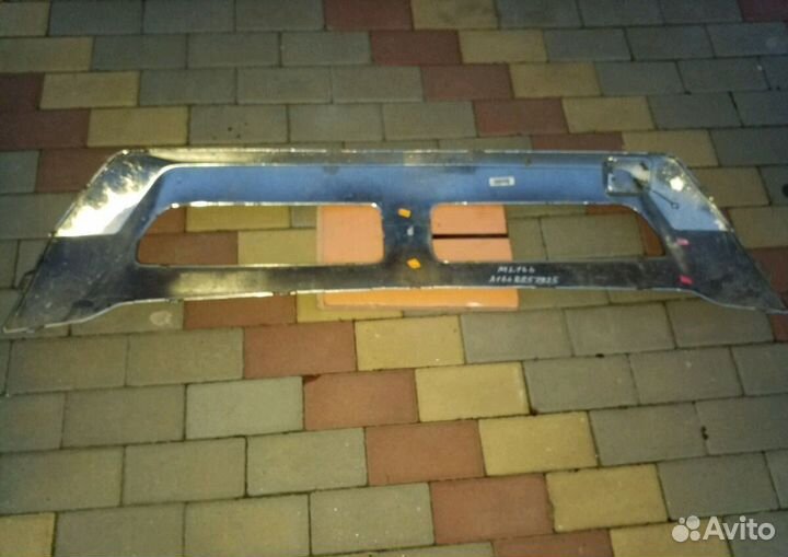 Накладка хром бампера мерседес ML 166 A 1668857925