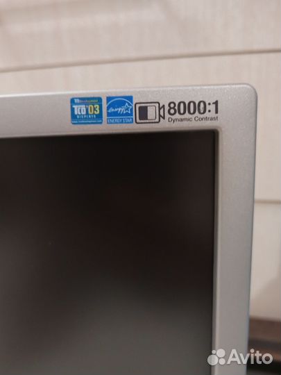 Монитор Samsung