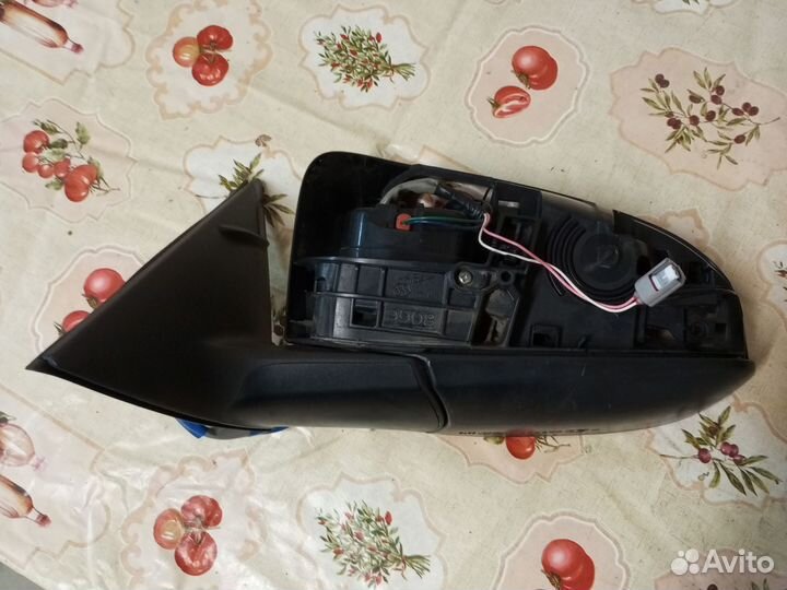 Зеркало левое. корпус Тойота camry v50 оригинал