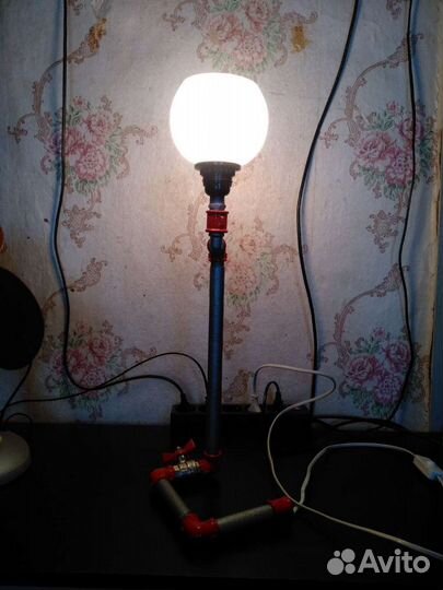 Лампа из водопроводных труб