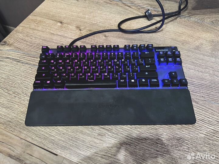 Игровая клавиатура SteelSeries Apex Pro TKL