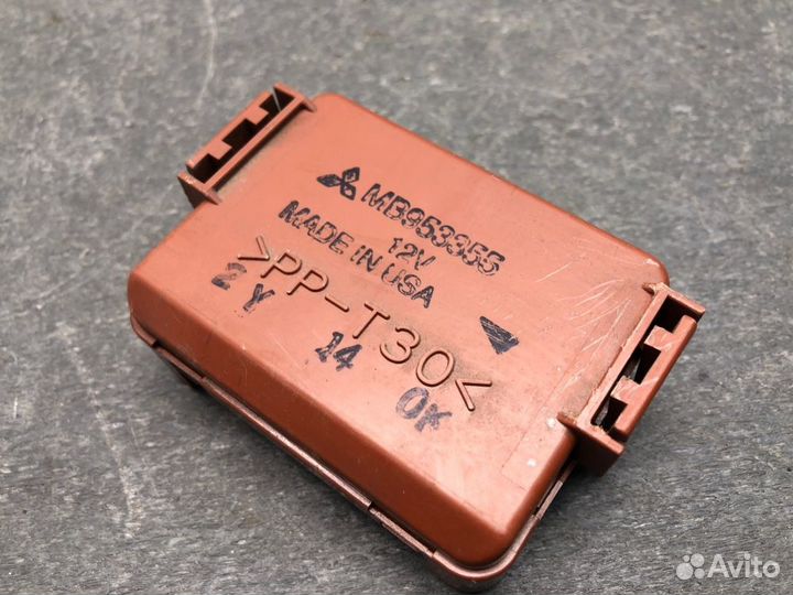 Реле Mitsubishi Carisma DA1A 4G92 2003