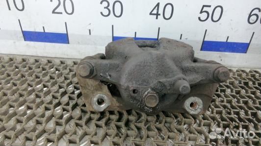 Суппорт тормозной передний правый toyota auris E15