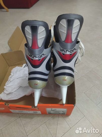Коньки хоккейные Bauer vapor 9. SR. Размер 46