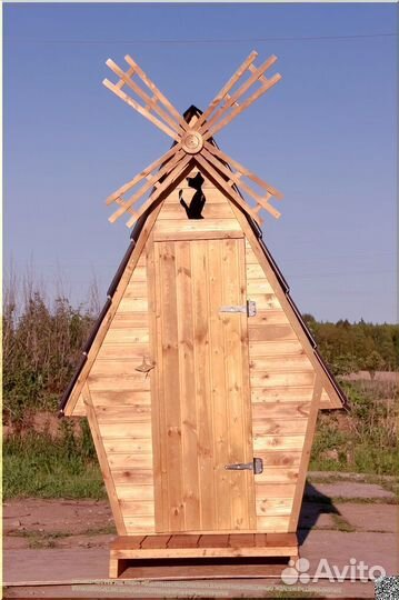 Уличный туалет деревянный ELE1006