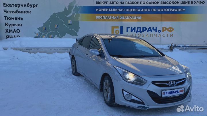 Зеркало правое электрическое Hyundai i40 (VF) 8762