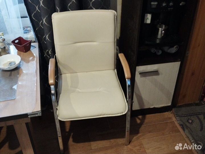 Мягкий стул кресло бу