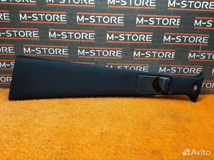 Обшивка стойки левая Mercedes-Benz M-Class W164