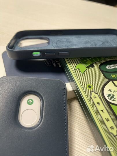 Кожаный чехол и холдер iPhone 12 синий