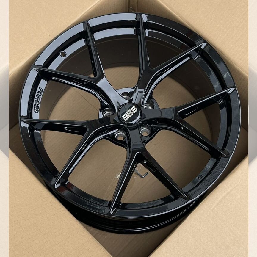 Литые диски Powcan 10×R20 5×112