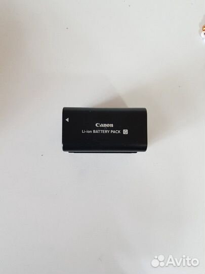 Зарядное устройство и аккумулятор canon