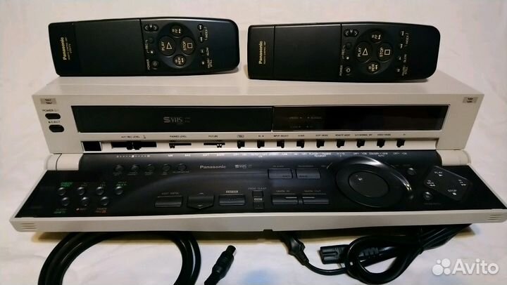 Panasonic NV-FS200 и Panasonic AG-4700