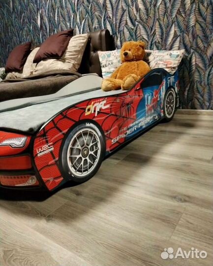 Кровать машинка