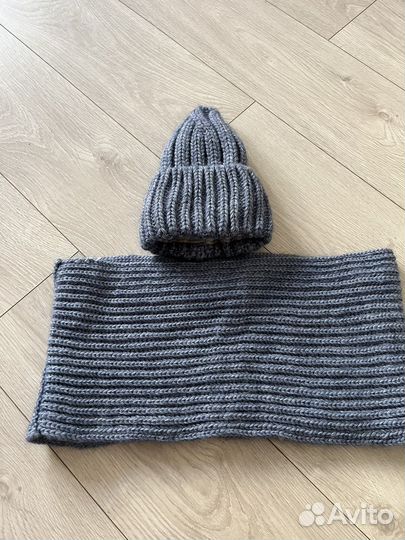 Зимняя шапка и снуд женская