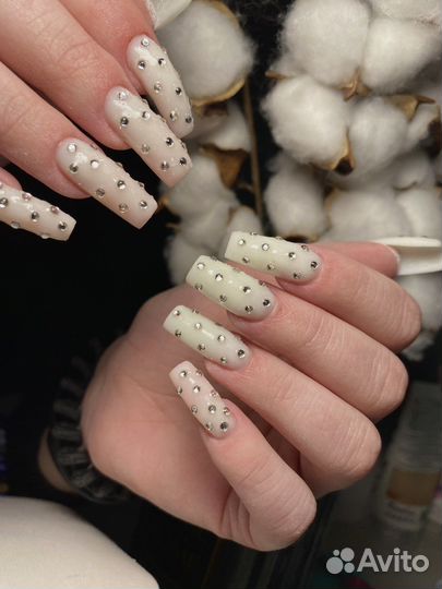 Коррекция наращённых ногтей