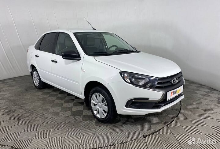 LADA Granta 1.6 МТ, 2021, 42 276 км