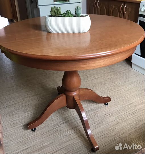 Стол круглый