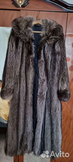 Шуба енотовая