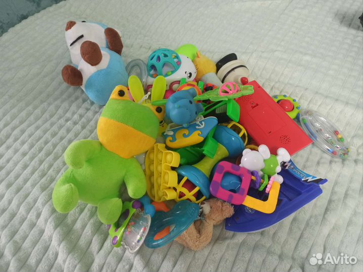 Развивающие игрушки пакетом