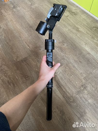 Стабилизатор Zhiyun Crane V2 + Двуручный хват