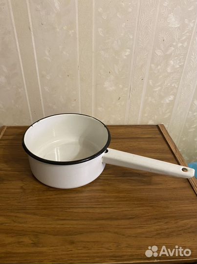 Ковшик эмалированный