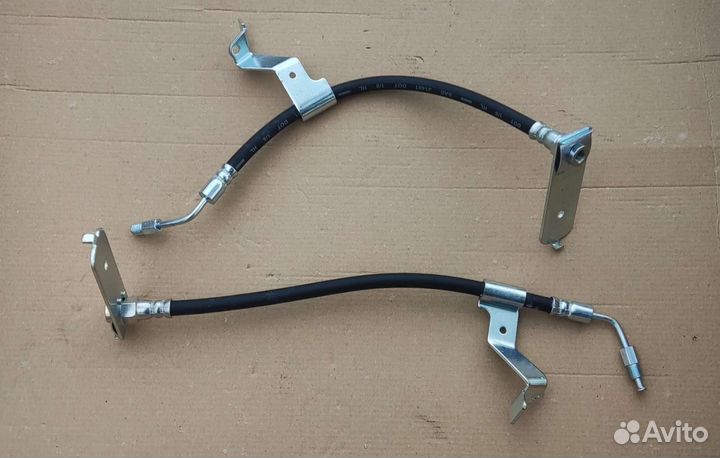 Тормозной шланг задний новый Себринг Стратус