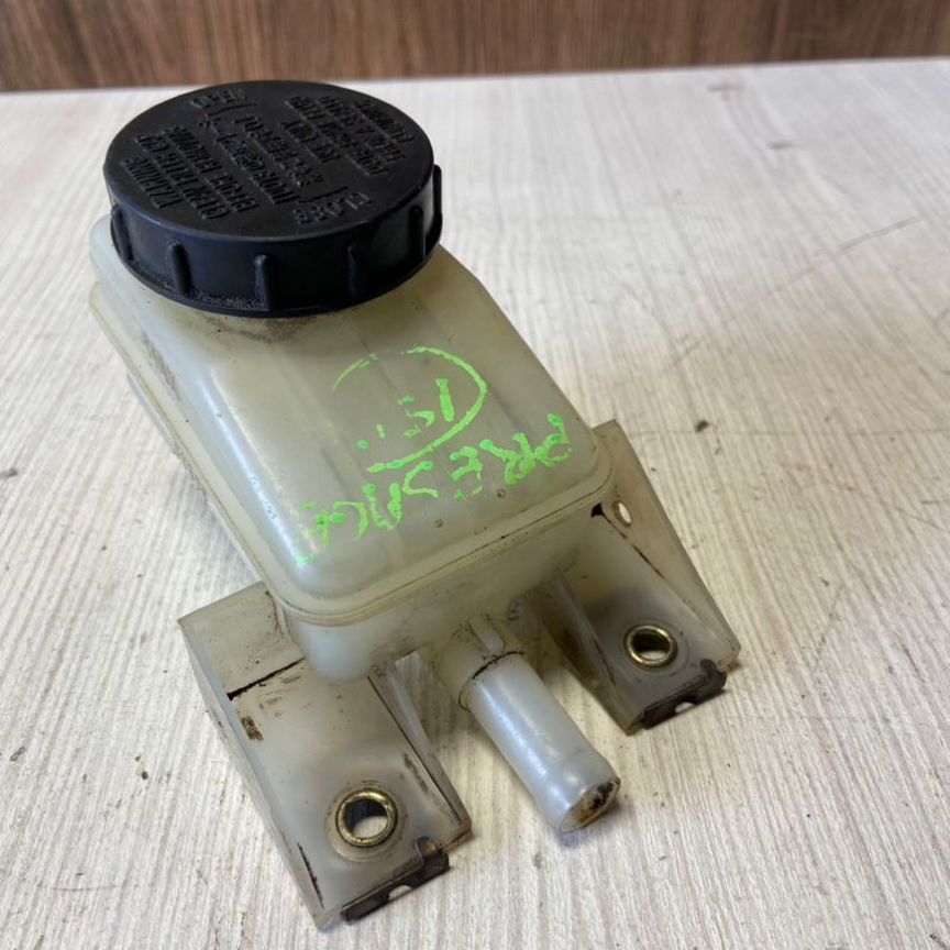 крышка бачка тормозной жидкости nissan - Тормозная система