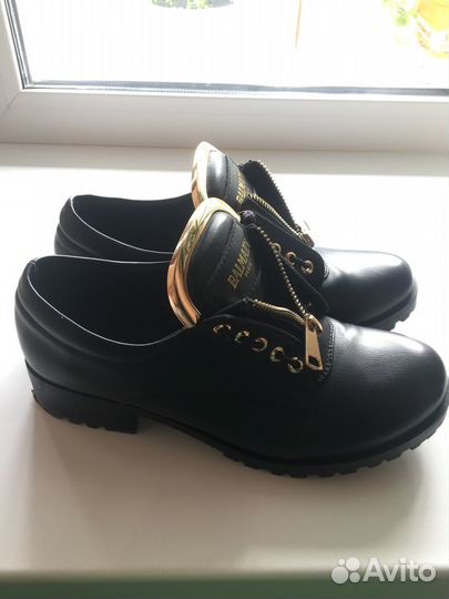 Ботинки женские 39 размер черные