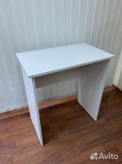 Стол письменный 68х40х75 см