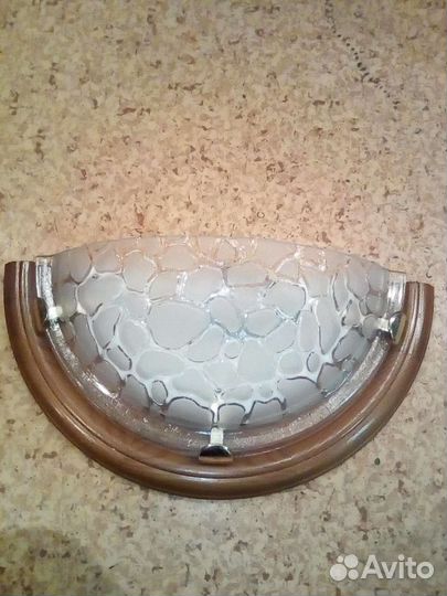 Светильник для ванной