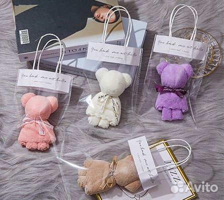 Набор кистей для макияжа в пластиковом футляре