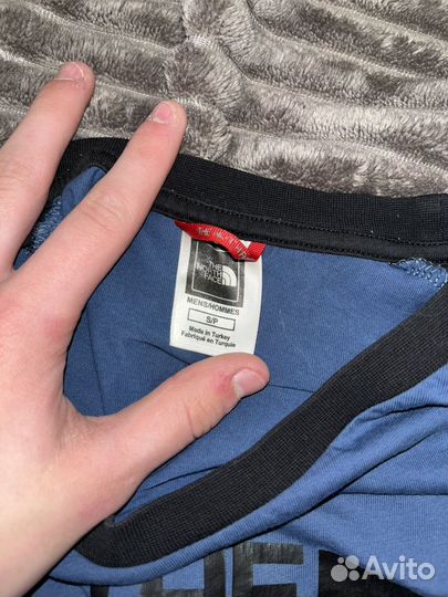 Лонгслив the north face