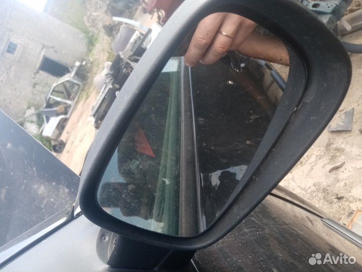 Зеркальный элемент правый Renault Megane 2