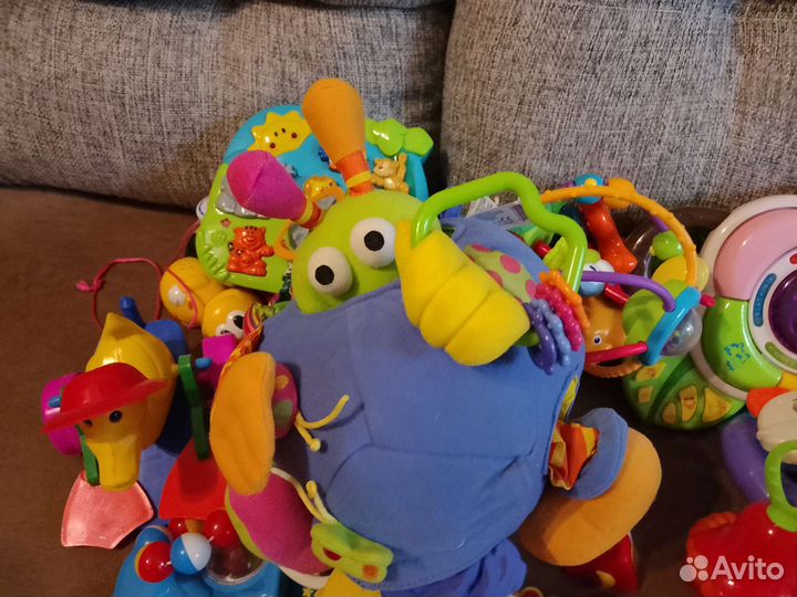Развивающие игрушки пакетом