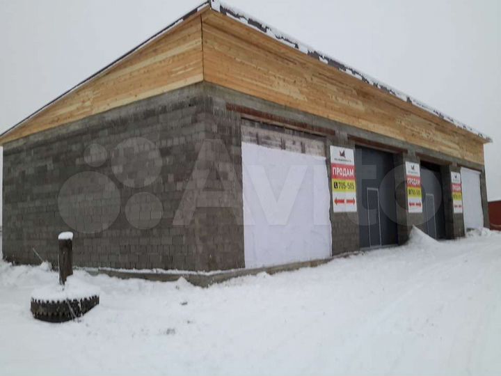 Гараж, > 30 м²