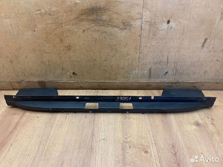 Накладка заднего бампера Volkswagen Amarok 2010+