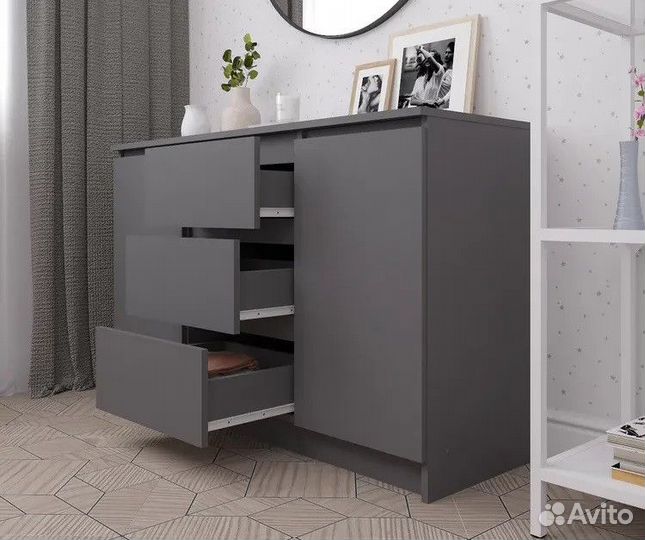 Комод с дверками