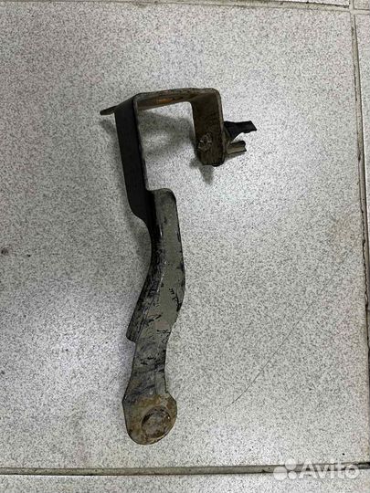 Кронштейн крепления подрамника Renault Kangoo II