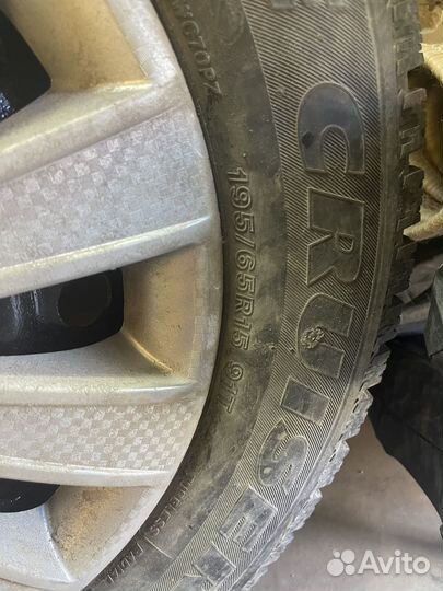 R15 Bridgestone Ice Cruiser 5000 195/65, PCD 4x100 DIA 60.1