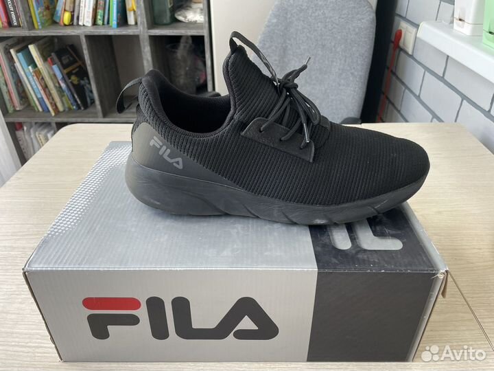 Кроссовки Fila 45