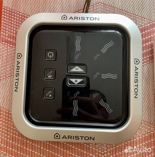 Плата и блок управления водонагревателем ariston