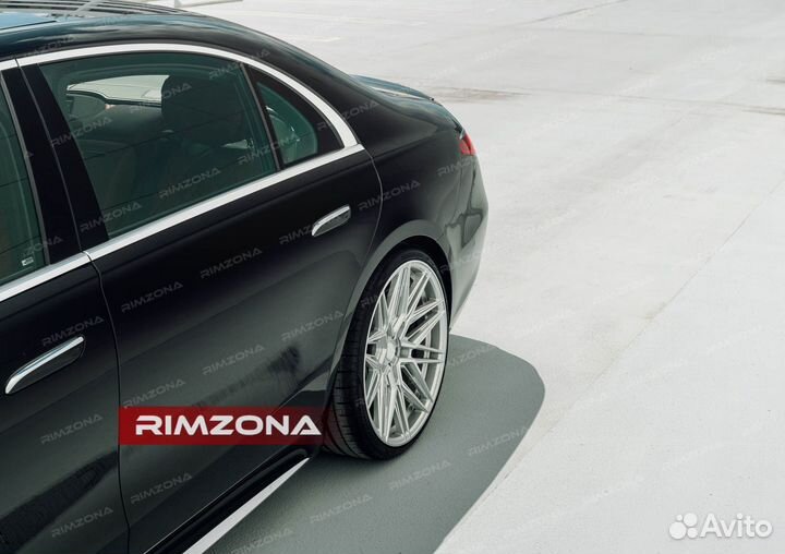 Кованые диски R22 на Mercedes C-Class