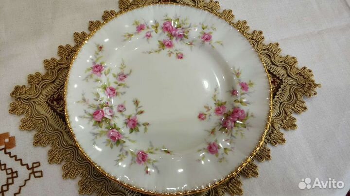 Тарелочка Paragon Victoriana Rose Англия