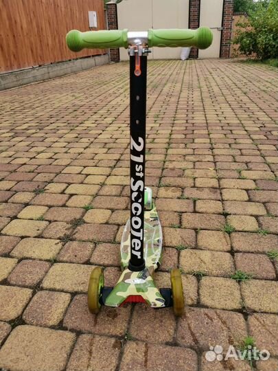 Самокат детский трехколесный