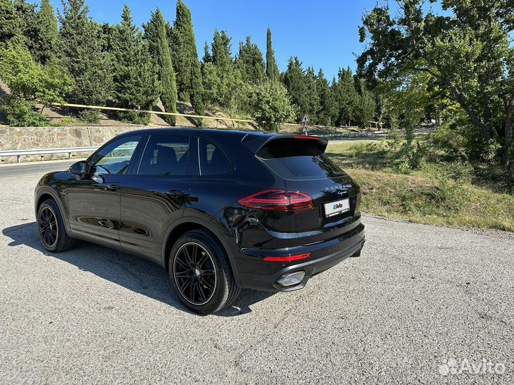 Porsche Cayenne, 2015